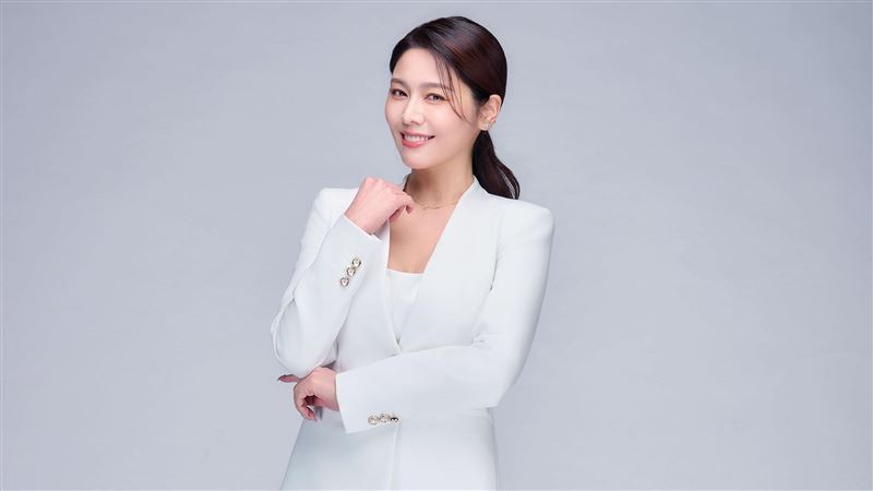 白家綺「第五胎」來了!嗨喊:我生出來了