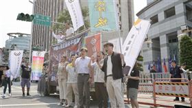 經民連、台灣基進等多個團體與政黨前往國民黨中央抗議，抗議鄭習會假和平之名，幫習近平推進「中華民族偉大復興」的中國對台兼併政策。（圖／經民連提供） 