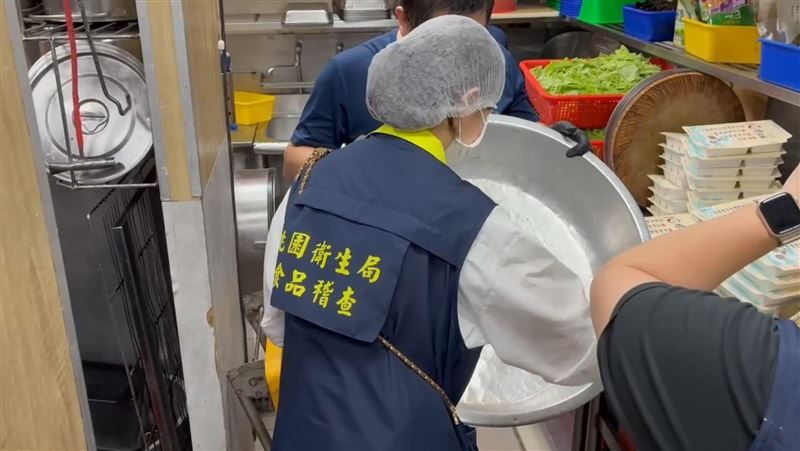 新/內壢上野烤肉飯出事!38人上吐下瀉
