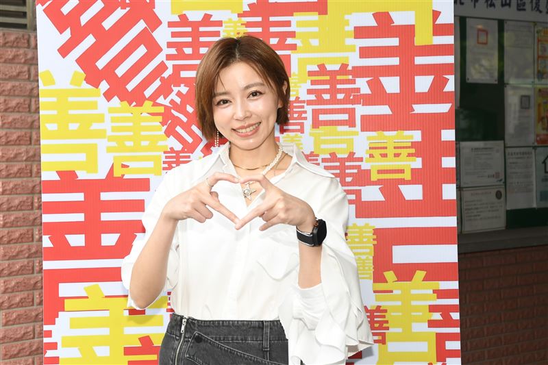 王瞳出席公益實境節目《網紅與善的距離》見面會活動。（圖/《網紅與善的距離》提供）