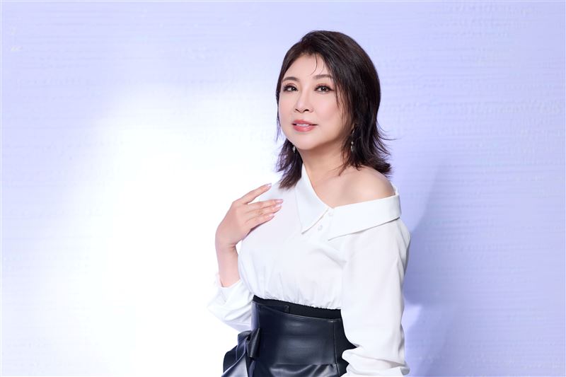 陳思安推出新專輯《雷陣雨》。（圖／豪記唱片提供）