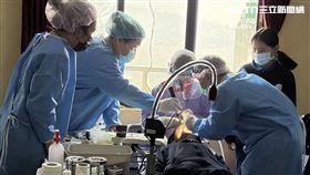 台灣義診團赴尼泊爾。（圖／石睿航提供）