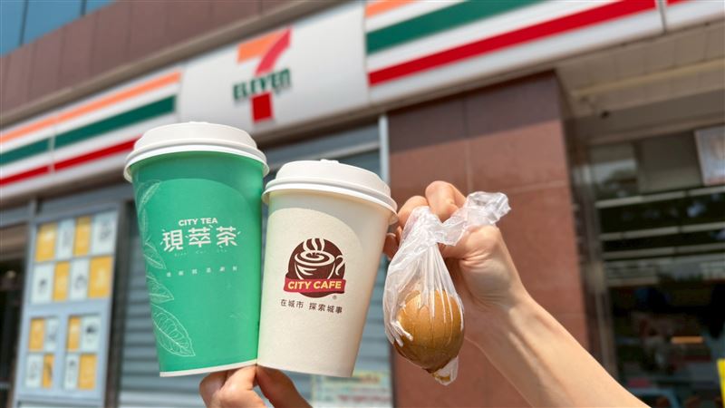 7-ELEVEN秀傳門市送出100 杯CITY CAFE中杯美式、100 顆茶葉蛋。(圖／7-ELEVEN提供）