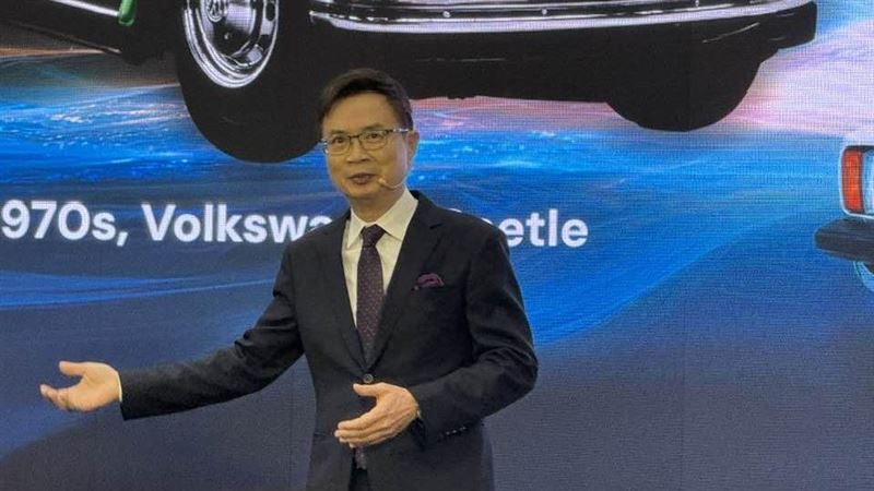 台北三合一大車展開幕,整合資通訊大廠呈現完整電動車生態系,宣告台灣機會來了!經濟部灑460億助產業升級,電電公會推海外園區墨國最快。雖戰火致鋁價飆,業界看好油價漲將帶動電動車需求契機。(圖/記者師瑞德攝影)