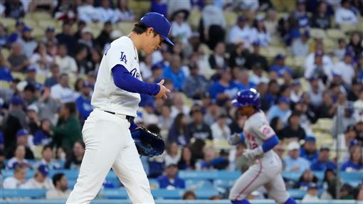 山本由伸速球失投進紅中　挨首局首打席轟