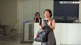 李貞秀被問館長嗆她背骨仔，轉頭看了一眼媒體（圖／翻攝畫面）