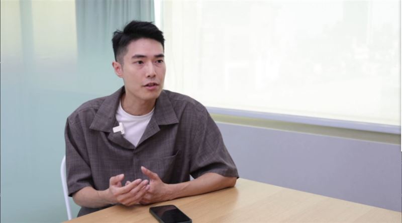 大氣製水品牌長鄭志翔指出，大氣製水第一步不是做水，而是先把空氣處理乾淨。（圖／三立永續辦公室提供）