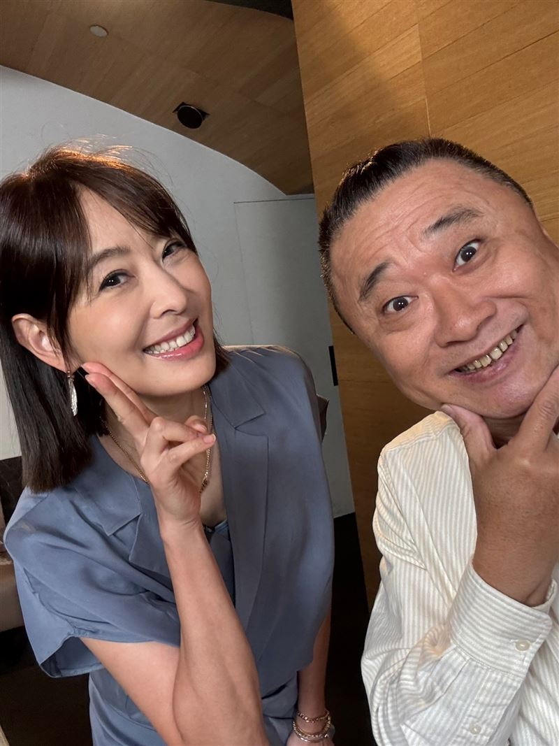 賈永婕合體邰智源，兩人燦爛合影。（圖／翻攝自臉書）