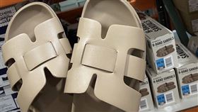 外型神似精品款的「32 Degrees涼鞋」一雙僅319元，被網友稱為高CP值單品。（圖／民眾提供）