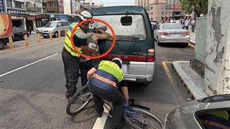 彰化單車男「頭鑲嵌廂型車玻璃」滿臉爆血