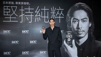 AKIRA帶咖啡探班老婆　認了有一個遺憾