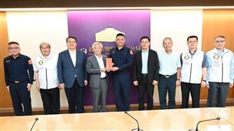 竹市勇警當鋪奪槍救人　警署長南下頒獎
