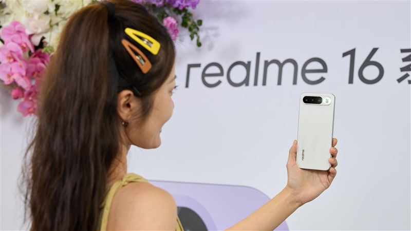 自帶補光自拍鏡！realme 16 5G規格一次看