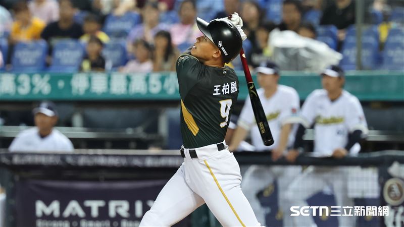 王柏融生涯第2支再見安　台鋼10下退樂天