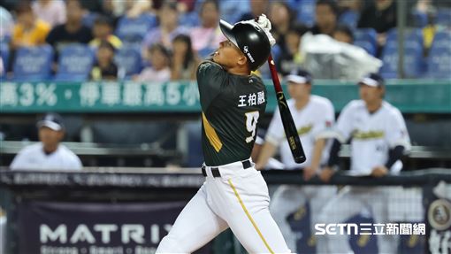 王柏融生涯第2支再見安　台鋼10下退樂天