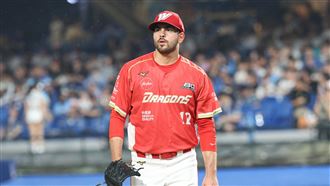 葉君璋評魔神龍龍隊首秀　手指破皮成隱憂