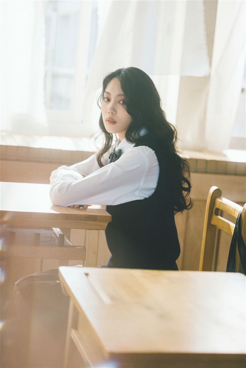 鄭馥儀推出新歌〈學妹〉。（圖／華研國際提供）