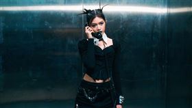 楚晴〈BURNOUT DYNASTY〉。（圖／JFJ Productions提供）