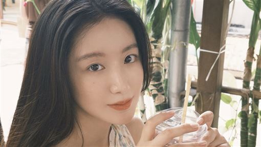 舒華爆戀情不忍了　首公開近況：my loves