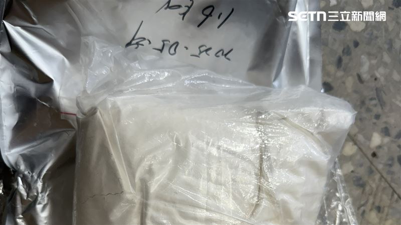 「Nphenyl_propoxyphenyl_carbodenafil」屬具類似 Sildenafil 藥理活性的禁藥成分，依法應列為藥品管理，卻自民國106年間起，從中國輸入含該成分的原料，轉手販售牟利。（圖／翻攝畫面）