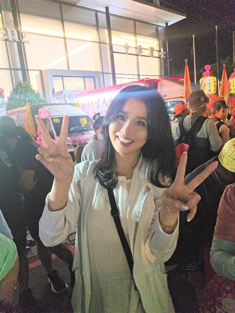 呂文婉參與白沙屯媽祖進香活動見證。（圖／翻攝自臉書）