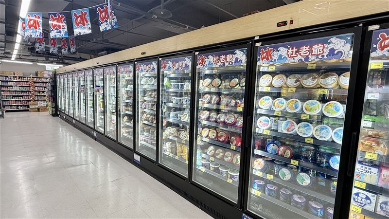 家樂福冰品單筆滿249元現折20元。(圖／家樂福提供）