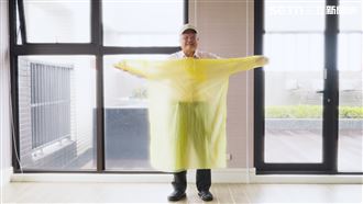 曾三度留級！他發明輕便雨衣翻身千萬董座