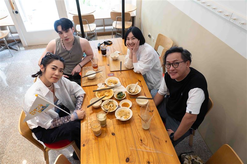 詹姆士、蔡燦得攜手黃偉晉、林思宇暢遊桃園、新竹！（圖／東森綜合台提供）