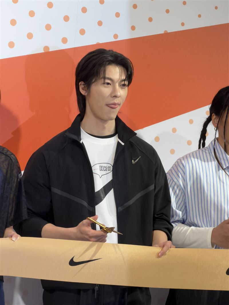 許光漢澄清自己與子瑜並無私交。（圖／記者宋亭誼攝影）