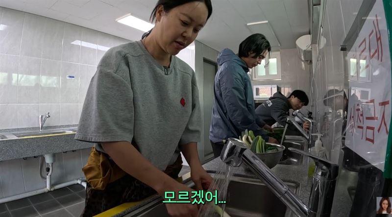 白智榮（左1）已在頻道留言道歉。（圖／翻攝自youtube＠백지영 Baek Z Young）