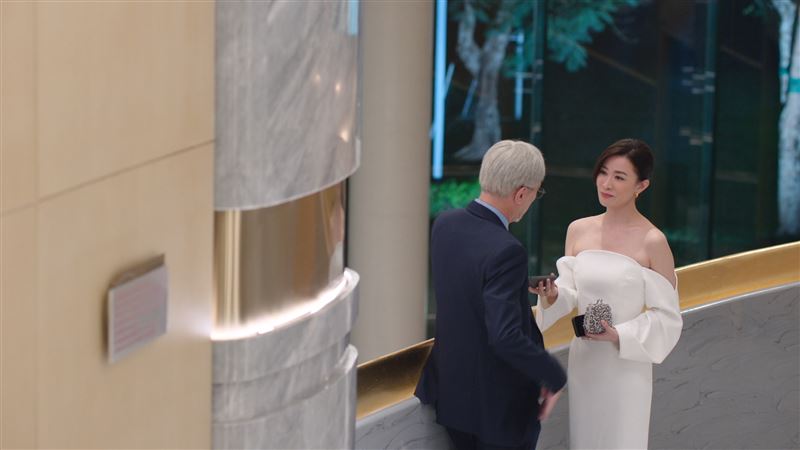 佘詩曼22吋水蛇腰真相曝光 粉絲全心疼了