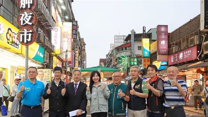 邀龔明鑫逛夜市！吳沛憶：盼聽見攤販聲音