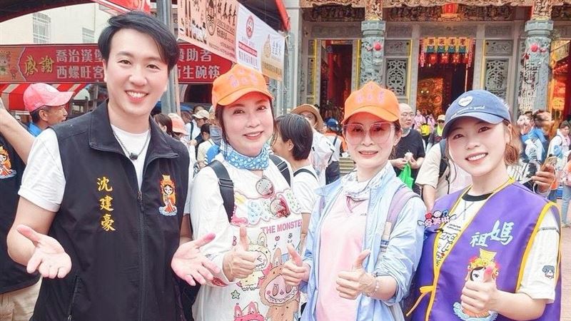 白沙屯進香驚見大咖歌手 隱身隊伍被認出