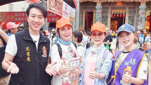 白沙屯進香驚見大咖歌手　隱身隊伍被認出