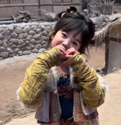 曹晏寧的可愛模樣，讓她成了戲裡的最大亮點。（圖／翻攝自曹晏寧IG）