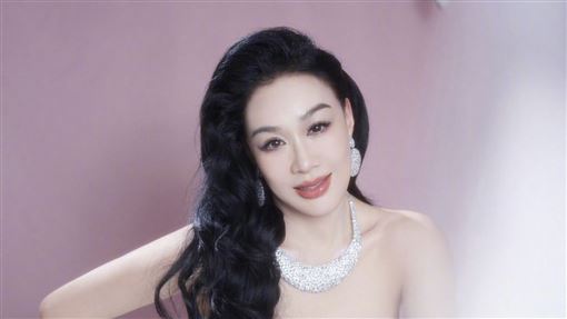 55歲鍾麗緹爆拚生4胎　嫩尪認了鬆口計畫