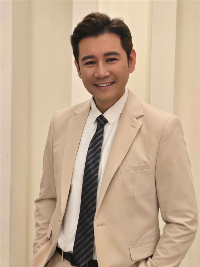 陳熙鋒驚喜宣布加入三立八點檔《百味人生》。（圖／翻攝自臉書）