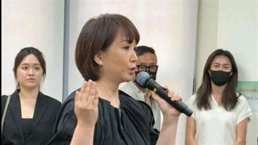 替剴剴案發聲卻挨轟　郁方一句話霸氣回擊