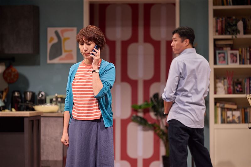 此次張詩盈與莊凱勛首度合作飾演夫妻，她形容加上過往不同版本的搭檔經驗，彷彿同時擁有「三個不同的老公」。（圖／艾彼新創股份有限公司提供）