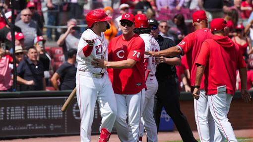 飆出再見三振後咆哮　巨人、紅人板凳清空