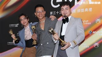 茄子蛋疑全面解散！主唱阿斌近況曝光