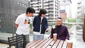 江國賓在《百味人生》跨界哈哈台，黑道會長慘被挖黑料。（圖／三立）