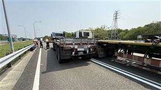 國道火爆開戰！運將插隊挨揍倒地送醫