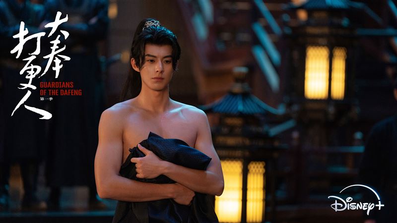 邊佑錫沐浴戲犯規　7男神禁浴瞬間大比拼