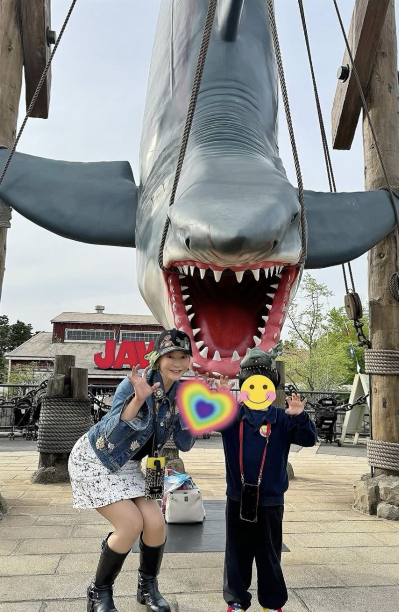 華原朋美帶兒子暢玩環球影城。（圖／翻攝自華原朋美IG）
