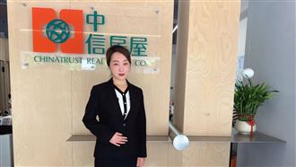 護理師變房仲菁英  中信房屋黃盺妮勇跨界