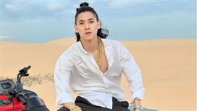 泰國知名網紅Beer公開道歉，坦承自己因沉迷線上賭博及過度揮霍，導致人生徹底崩潰。（翻攝自อนุสรณ์ โพธิ์ทอง臉書）