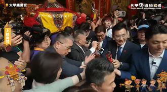 大甲媽千里眼神像掉地！網點名這2人犯忌