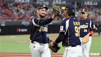 成兄弟首勝洋投　平野解釋勝騎士僅投72球