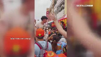 發射機噴麵包結緣！掉地上踩爛民反應兩極